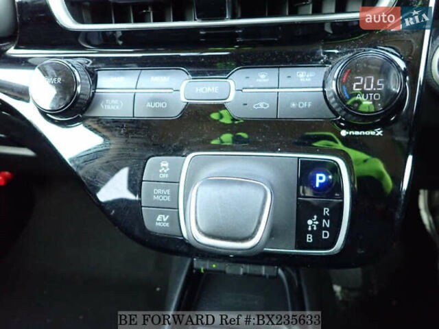 Серый Тойота Aqua, объемом двигателя 1.5 л и пробегом 47 тыс. км за 16500 $, фото 21 на Automoto.ua