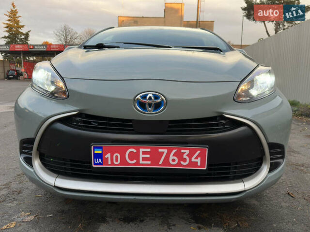 Серый Тойота Aqua, объемом двигателя 1.5 л и пробегом 58 тыс. км за 18900 $, фото 6 на Automoto.ua