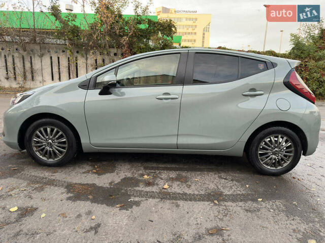 Серый Тойота Aqua, объемом двигателя 1.5 л и пробегом 58 тыс. км за 18900 $, фото 13 на Automoto.ua