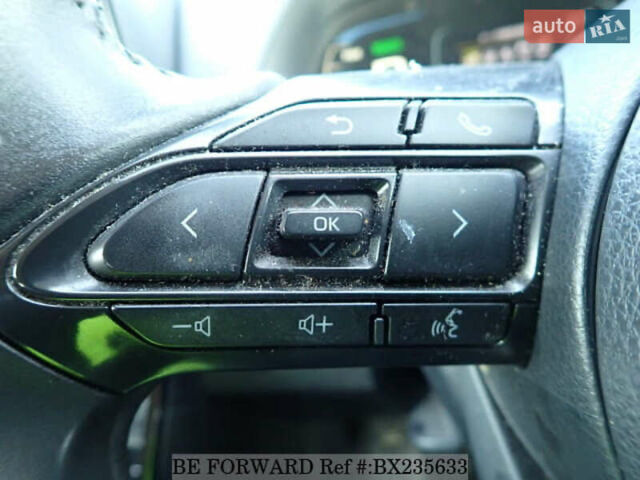 Серый Тойота Aqua, объемом двигателя 1.5 л и пробегом 47 тыс. км за 16500 $, фото 19 на Automoto.ua