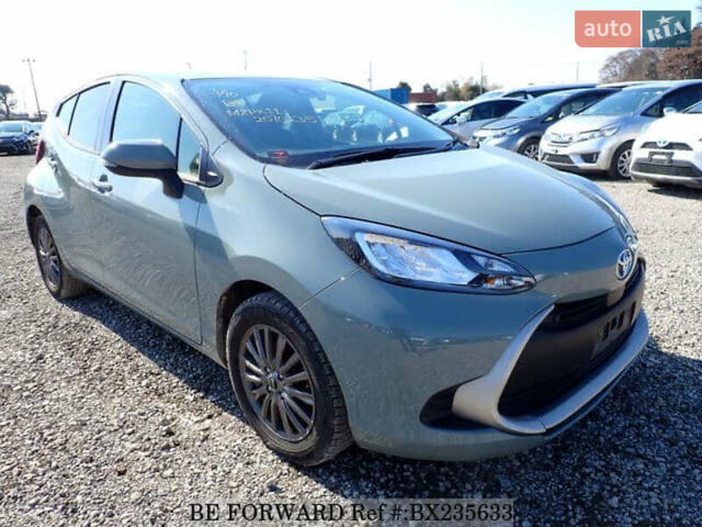 Серый Тойота Aqua, объемом двигателя 1.5 л и пробегом 47 тыс. км за 16500 $, фото 3 на Automoto.ua