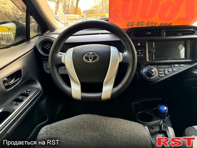 Синий Тойота Aqua, объемом двигателя 1.5 л и пробегом 125 тыс. км за 10350 $, фото 9 на Automoto.ua