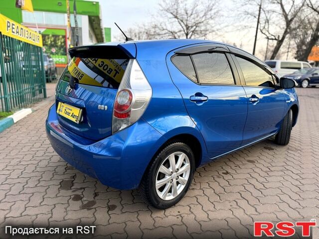 Синий Тойота Aqua, объемом двигателя 1.5 л и пробегом 125 тыс. км за 10350 $, фото 5 на Automoto.ua