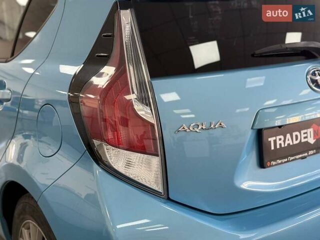 Синий Тойота Aqua, объемом двигателя 1.5 л и пробегом 84 тыс. км за 10790 $, фото 8 на Automoto.ua
