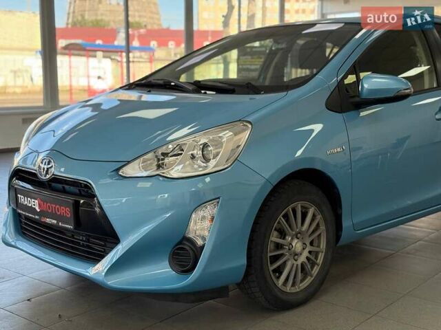 Синий Тойота Aqua, объемом двигателя 1.5 л и пробегом 84 тыс. км за 10790 $, фото 4 на Automoto.ua