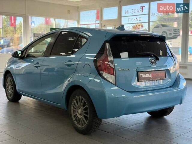 Синий Тойота Aqua, объемом двигателя 1.5 л и пробегом 84 тыс. км за 10790 $, фото 6 на Automoto.ua