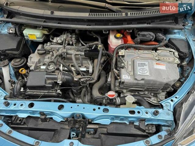 Синий Тойота Aqua, объемом двигателя 1.5 л и пробегом 112 тыс. км за 10500 $, фото 8 на Automoto.ua