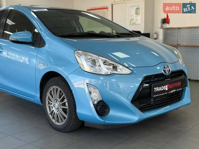 Синий Тойота Aqua, объемом двигателя 1.5 л и пробегом 84 тыс. км за 10790 $, фото 1 на Automoto.ua