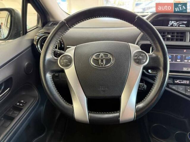 Синий Тойота Aqua, объемом двигателя 1.5 л и пробегом 84 тыс. км за 10790 $, фото 17 на Automoto.ua
