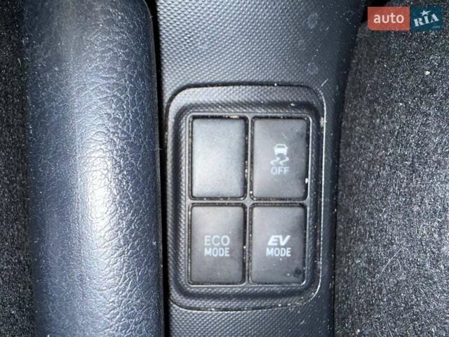 Синий Тойота Aqua, объемом двигателя 1.5 л и пробегом 84 тыс. км за 10790 $, фото 24 на Automoto.ua