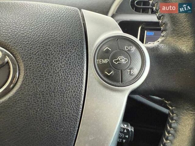 Синий Тойота Aqua, объемом двигателя 1.5 л и пробегом 84 тыс. км за 10790 $, фото 19 на Automoto.ua