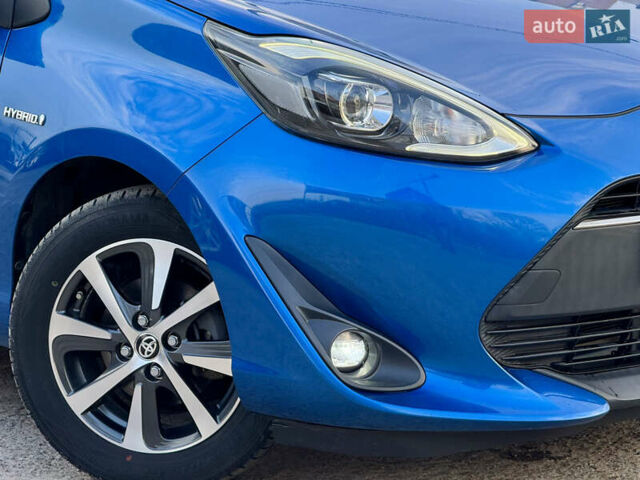 Синий Тойота Aqua, объемом двигателя 1.5 л и пробегом 76 тыс. км за 12800 $, фото 64 на Automoto.ua