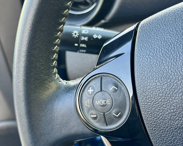 Синий Тойота Aqua, объемом двигателя 1.5 л и пробегом 76 тыс. км за 12800 $, фото 25 на Automoto.ua