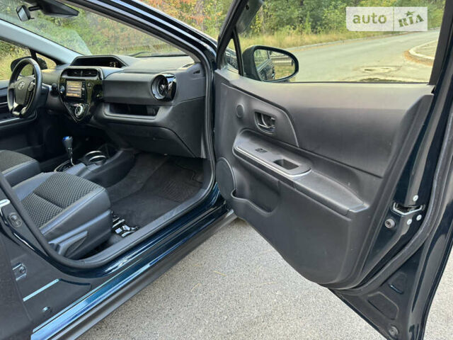 Синий Тойота Aqua, объемом двигателя 1.5 л и пробегом 87 тыс. км за 13200 $, фото 38 на Automoto.ua