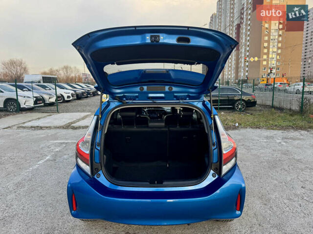 Синий Тойота Aqua, объемом двигателя 1.5 л и пробегом 76 тыс. км за 12800 $, фото 42 на Automoto.ua