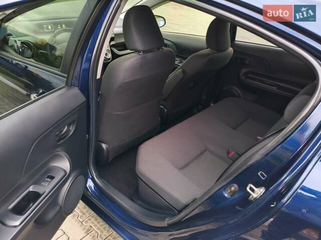 Синий Тойота Aqua, объемом двигателя 1.5 л и пробегом 77 тыс. км за 12500 $, фото 16 на Automoto.ua