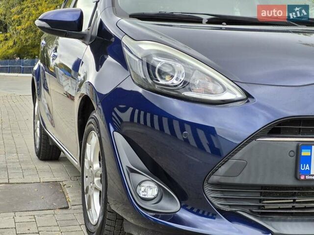 Синий Тойота Aqua, объемом двигателя 1.5 л и пробегом 76 тыс. км за 12799 $, фото 19 на Automoto.ua