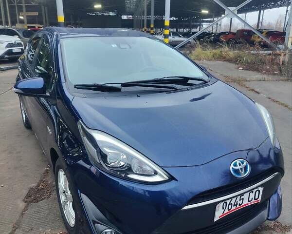 Синій Тойота Aqua, об'ємом двигуна 1.5 л та пробігом 47 тис. км за 13500 $, фото 3 на Automoto.ua