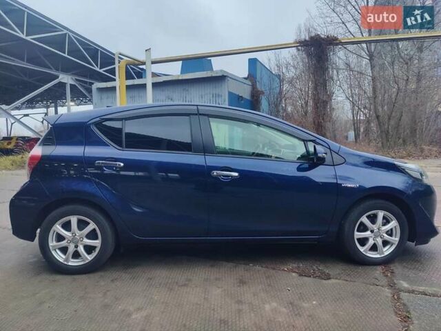 Синій Тойота Aqua, об'ємом двигуна 1.5 л та пробігом 47 тис. км за 13500 $, фото 10 на Automoto.ua