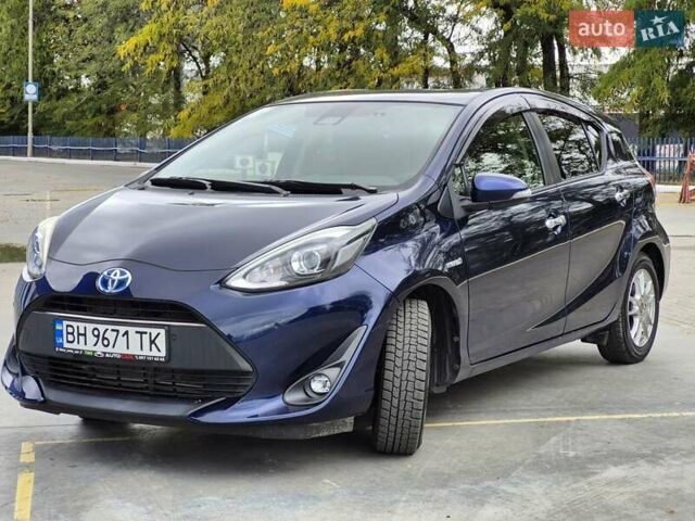 Синий Тойота Aqua, объемом двигателя 1.5 л и пробегом 76 тыс. км за 12799 $, фото 13 на Automoto.ua