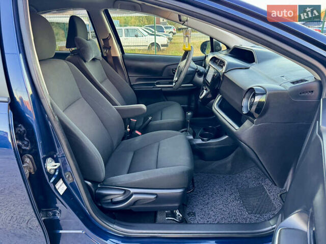Синий Тойота Aqua, объемом двигателя 1.5 л и пробегом 81 тыс. км за 12000 $, фото 36 на Automoto.ua