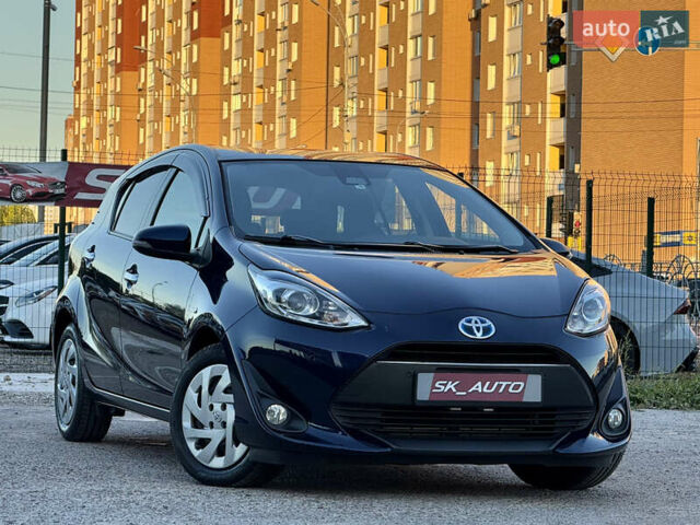 Синий Тойота Aqua, объемом двигателя 1.5 л и пробегом 81 тыс. км за 12000 $, фото 59 на Automoto.ua