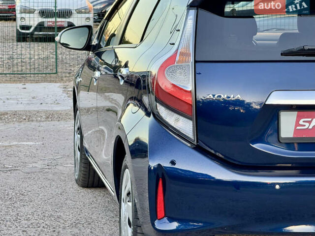 Синий Тойота Aqua, объемом двигателя 1.5 л и пробегом 81 тыс. км за 12000 $, фото 90 на Automoto.ua