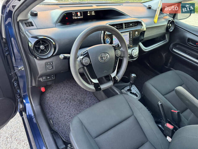 Синий Тойота Aqua, объемом двигателя 1.5 л и пробегом 81 тыс. км за 12000 $, фото 18 на Automoto.ua