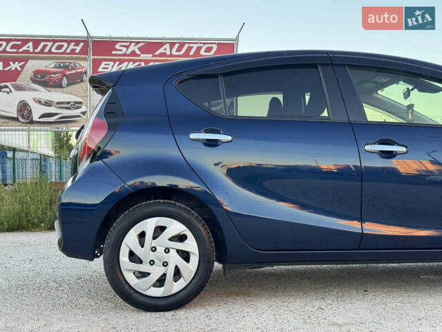 Синий Тойота Aqua, объемом двигателя 1.5 л и пробегом 81 тыс. км за 12000 $, фото 94 на Automoto.ua