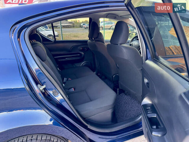 Синий Тойота Aqua, объемом двигателя 1.5 л и пробегом 81 тыс. км за 12000 $, фото 30 на Automoto.ua