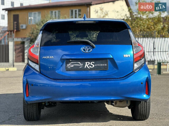 Синий Тойота Aqua, объемом двигателя 1.5 л и пробегом 65 тыс. км за 12400 $, фото 5 на Automoto.ua
