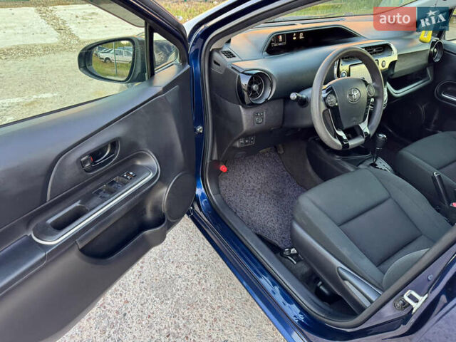 Синий Тойота Aqua, объемом двигателя 1.5 л и пробегом 81 тыс. км за 12000 $, фото 17 на Automoto.ua