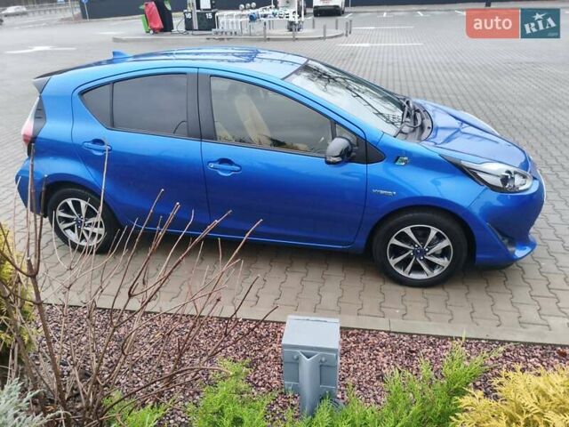 Синий Тойота Aqua, объемом двигателя 1.5 л и пробегом 53 тыс. км за 13800 $, фото 6 на Automoto.ua