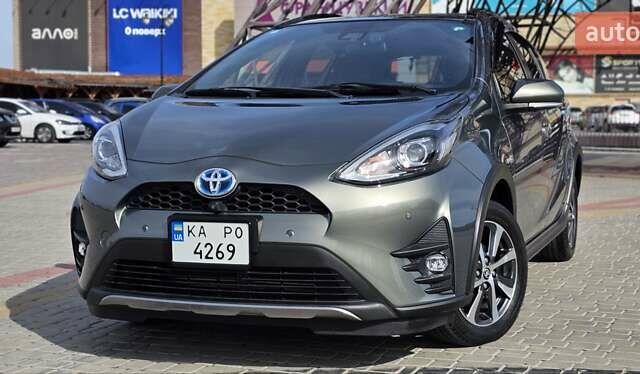 Зеленый Тойота Aqua, объемом двигателя 1.5 л и пробегом 42 тыс. км за 16500 $, фото 8 на Automoto.ua