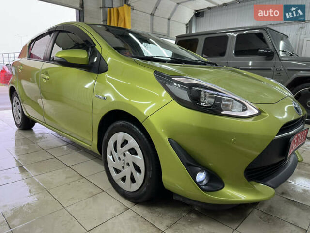 Зелений Тойота Aqua, об'ємом двигуна 1.5 л та пробігом 108 тис. км за 12900 $, фото 6 на Automoto.ua