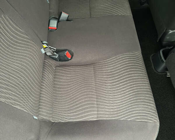 Зелений Тойота Aqua, об'ємом двигуна 1.5 л та пробігом 108 тис. км за 12900 $, фото 34 на Automoto.ua