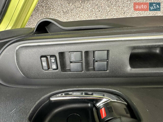 Зелений Тойота Aqua, об'ємом двигуна 1.5 л та пробігом 108 тис. км за 12900 $, фото 40 на Automoto.ua