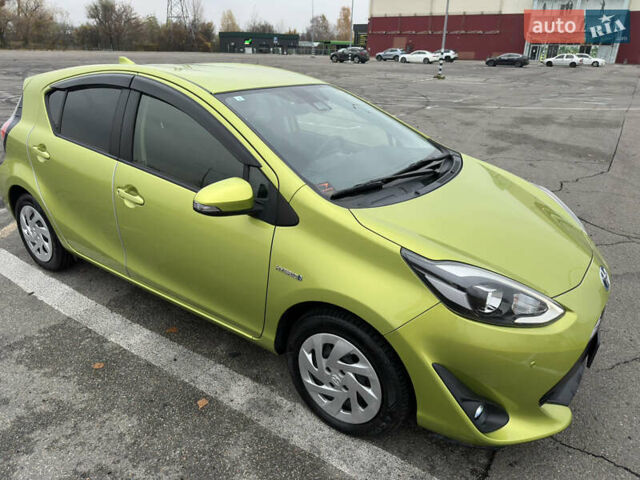 Зелений Тойота Aqua, об'ємом двигуна 1.5 л та пробігом 108 тис. км за 12900 $, фото 22 на Automoto.ua