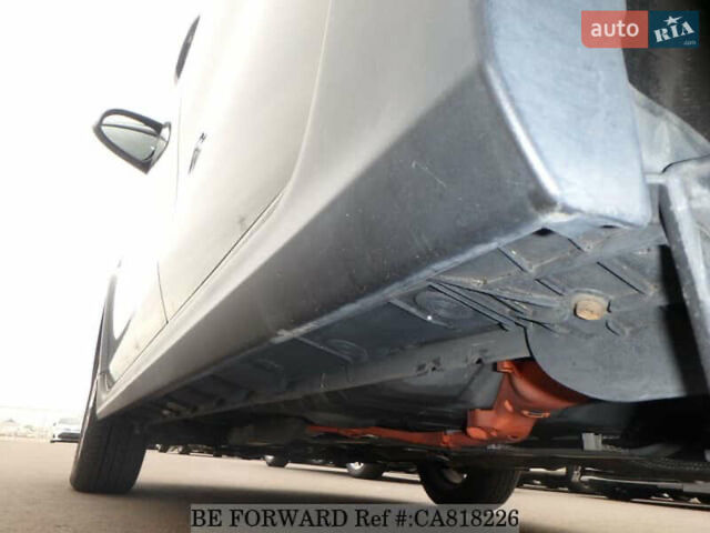 Зелений Тойота Aqua, об'ємом двигуна 1.5 л та пробігом 96 тис. км за 13500 $, фото 35 на Automoto.ua