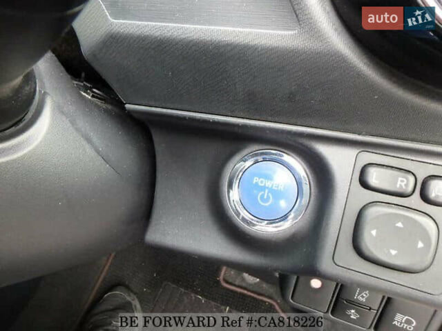 Зелений Тойота Aqua, об'ємом двигуна 1.5 л та пробігом 96 тис. км за 13500 $, фото 24 на Automoto.ua