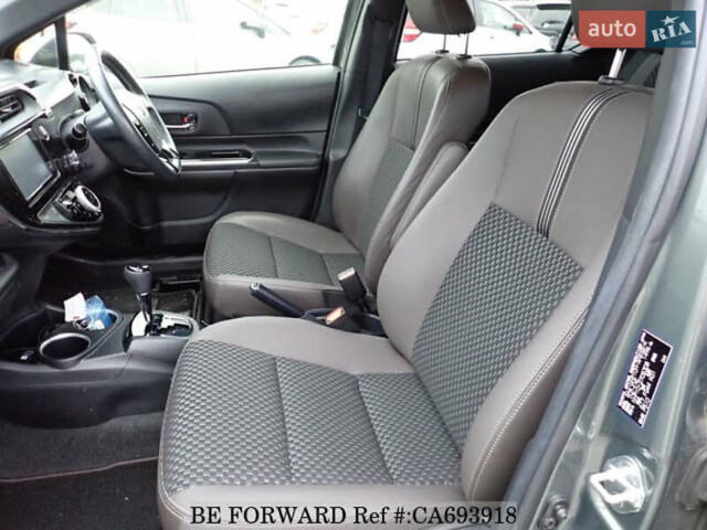 Зеленый Тойота Aqua, объемом двигателя 1.5 л и пробегом 58 тыс. км за 14600 $, фото 33 на Automoto.ua