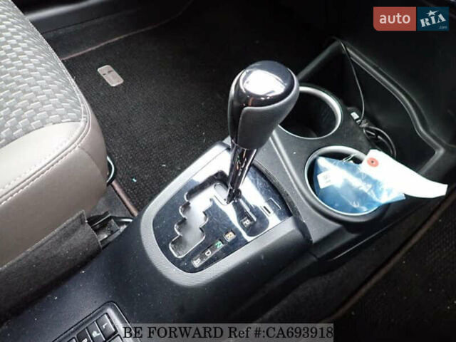 Зеленый Тойота Aqua, объемом двигателя 1.5 л и пробегом 58 тыс. км за 14600 $, фото 40 на Automoto.ua