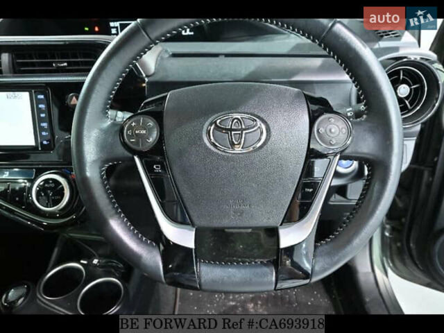 Зеленый Тойота Aqua, объемом двигателя 1.5 л и пробегом 58 тыс. км за 14600 $, фото 13 на Automoto.ua