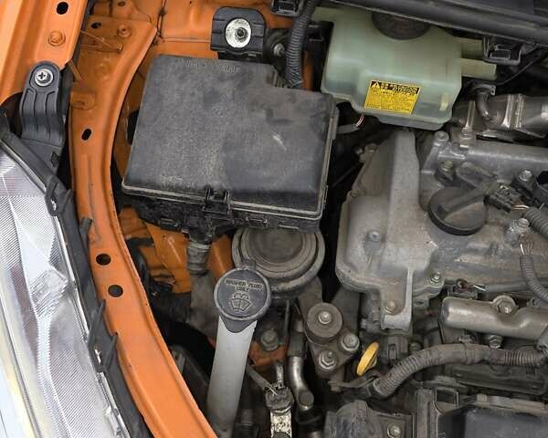 Оранжевый Тойота Aqua, объемом двигателя 1.5 л и пробегом 81 тыс. км за 11500 $, фото 25 на Automoto.ua