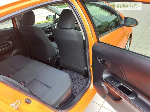 Оранжевый Тойота Aqua, объемом двигателя 1.5 л и пробегом 63 тыс. км за 10900 $, фото 16 на Automoto.ua