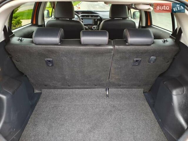 Оранжевый Тойота Aqua, объемом двигателя 1.5 л и пробегом 97 тыс. км за 13400 $, фото 17 на Automoto.ua