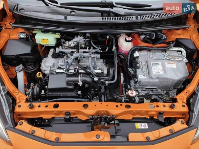 Оранжевый Тойота Aqua, объемом двигателя 1.5 л и пробегом 97 тыс. км за 13400 $, фото 34 на Automoto.ua