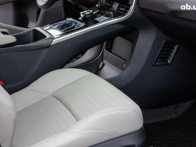 Тойота bZ, объемом двигателя 2.45 л и пробегом 1 тыс. км за 27200 $, фото 12 на Automoto.ua