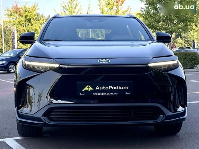 Тойота bZ, объемом двигателя 2.45 л и пробегом 19 тыс. км за 28999 $, фото 5 на Automoto.ua