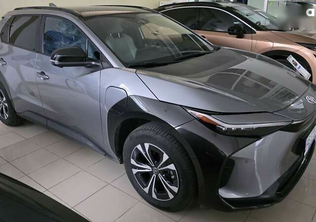 Тойота bZ, объемом двигателя 2.45 л и пробегом 9 тыс. км за 29500 $, фото 2 на Automoto.ua